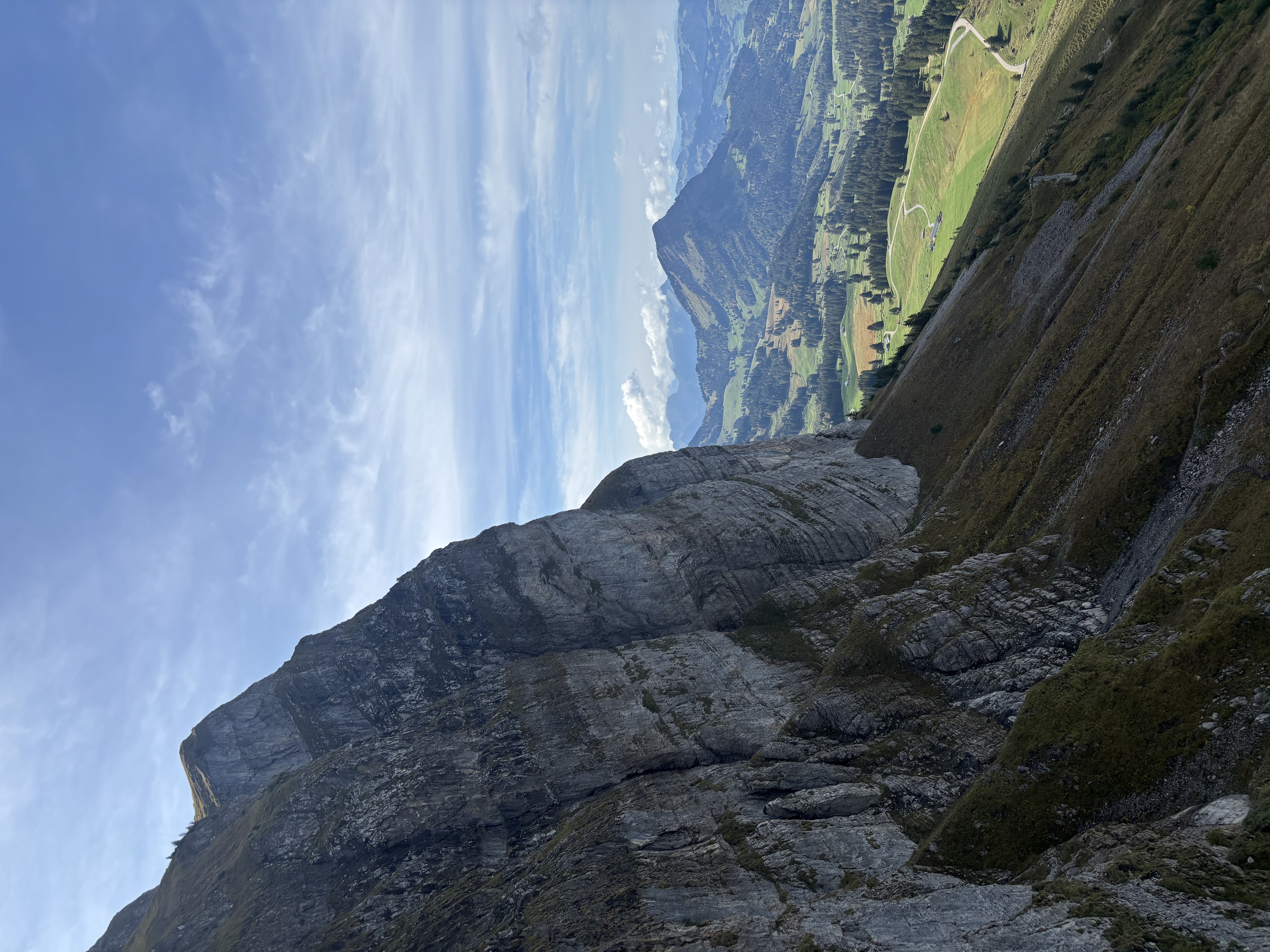 picture of a moutain along the way from Schwägalp to Säntis