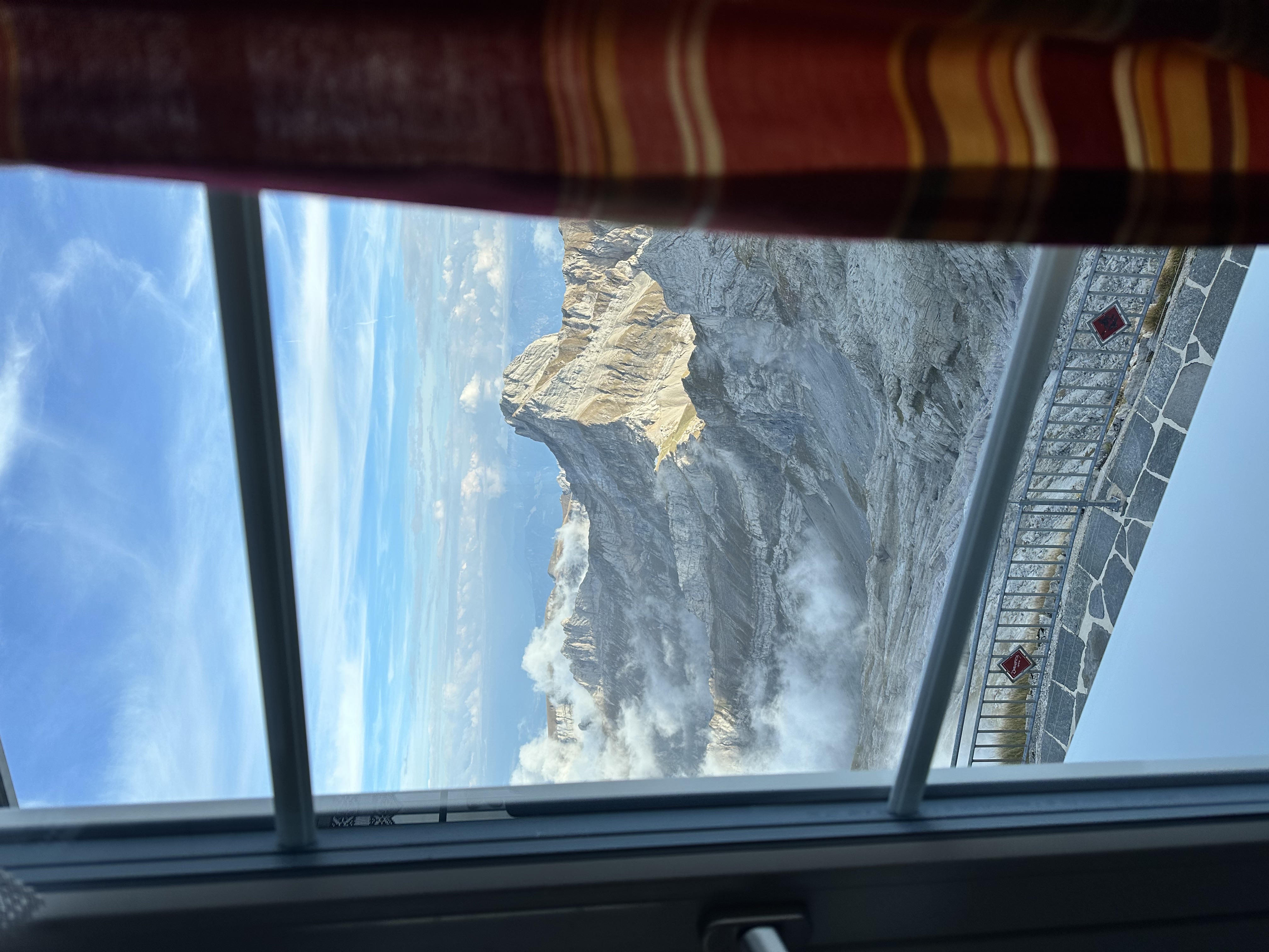 picture of a moutain along the way from Schwägalp to Säntis